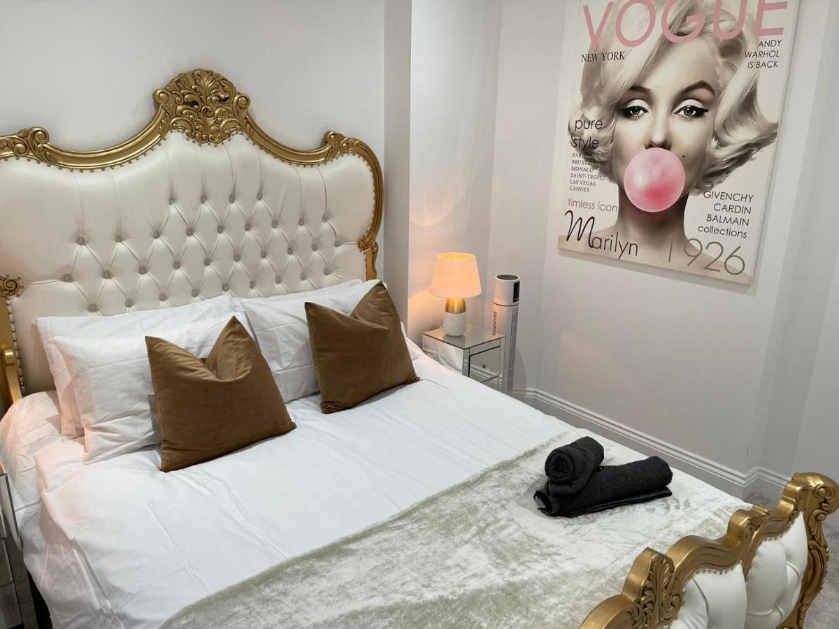 Salt Hill Windsor Legoland Eton Heathrow Luxury 2 Bed 1 Bath Free Parking Apartment สลาว ภายนอก รูปภาพ